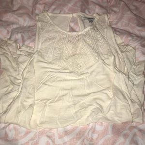 American Eagle flowy tank size M